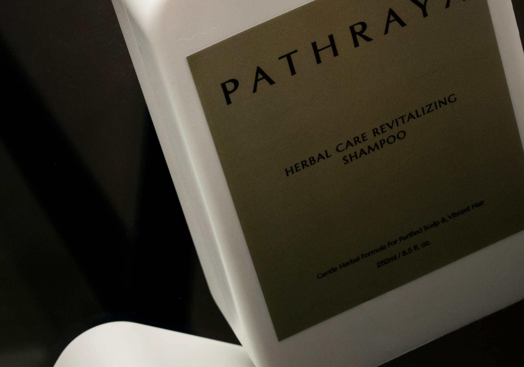 Chill Out This Summer: Why a Cooling Body Wash is Your Skin's Best Friend